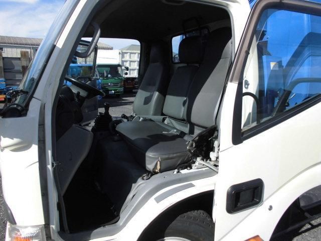 HINO DUTRO 2016 Image 31