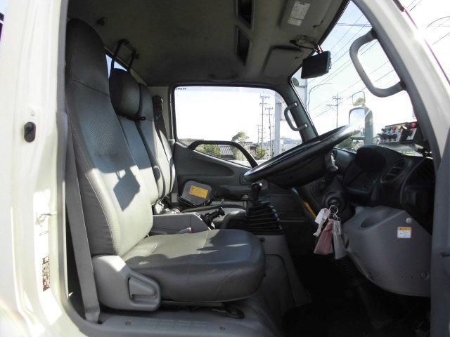 HINO DUTRO 2016 Image 31