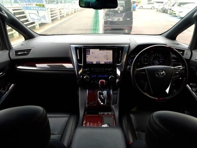 TOYOTA ALPHARD HYBRID 4WD 2017 Image 31