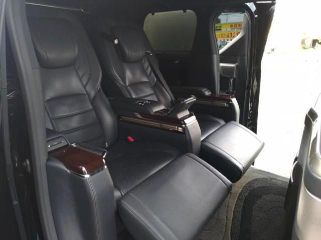 TOYOTA ALPHARD HYBRID 4WD 2017 Image 31