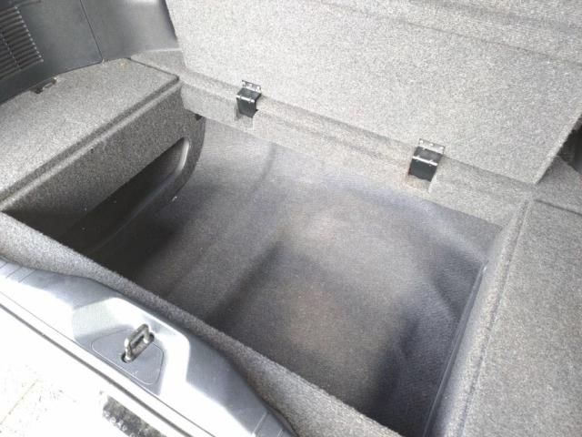 TOYOTA ALPHARD HYBRID 4WD 2017 Image 31