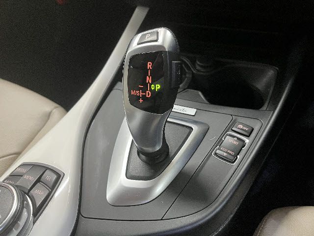 BMW 1SERIES 2015 Image 31