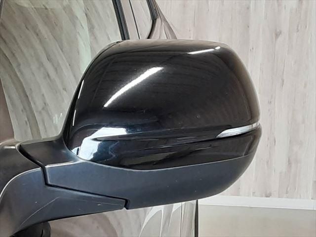 HONDA VEZEL HYBRID 2015 Image 31