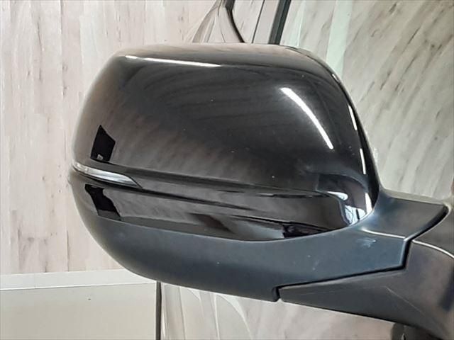 HONDA VEZEL HYBRID 2015 Image 31