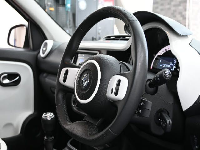 RENAULT TWINGO 2023 Image 31