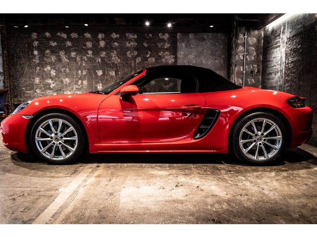 PORSCHE 718BOXSTER 2017 Image 31