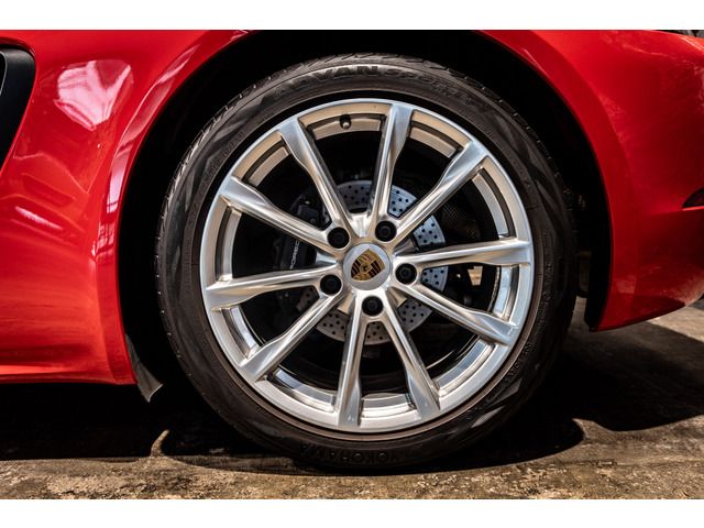 PORSCHE 718BOXSTER 2017 Image 31