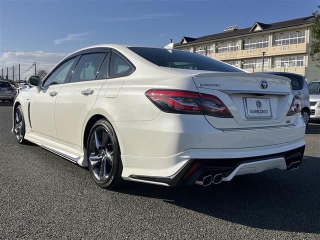 TOYOTA CROWN SEDAN HYBRID 2018 Image 31