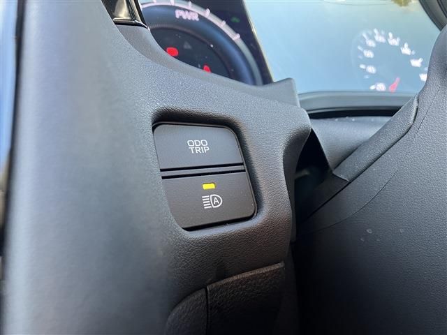 TOYOTA CROWN SEDAN HYBRID 2018 Image 31