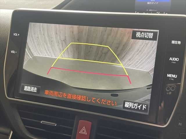 TOYOTA VOXY 2018 Image 31