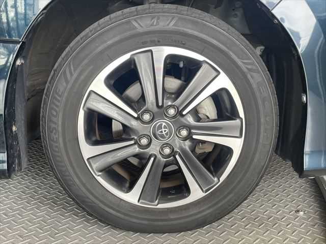 TOYOTA VOXY 2018 Image 31