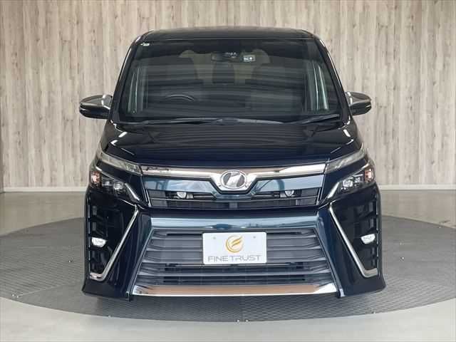 TOYOTA VOXY 2018 Image 31
