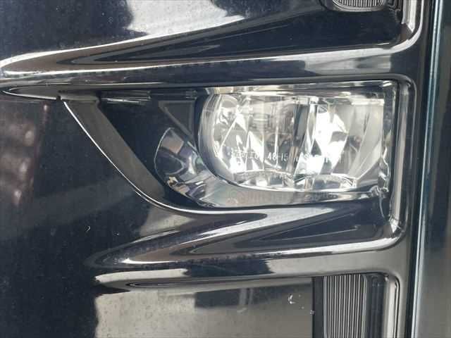 TOYOTA VOXY 2018 Image 31