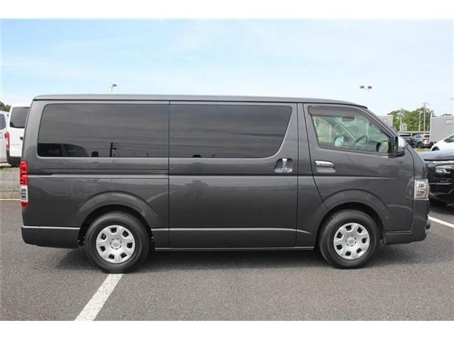 TOYOTA HIACE VAN 2WD 2016 Image 31