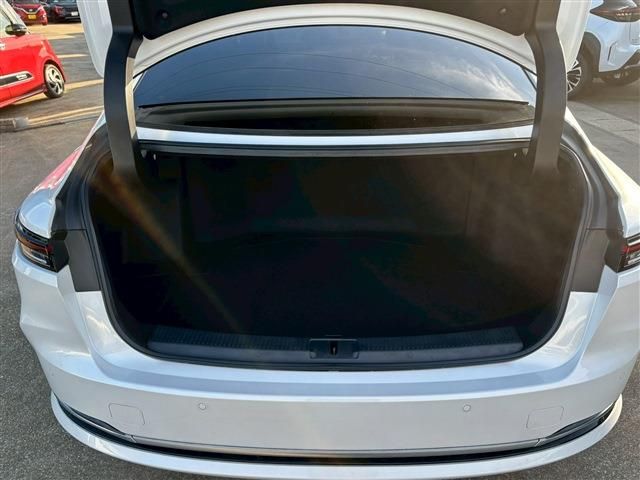 TOYOTA CROWN SEDAN HYBRID 2024 Image 31