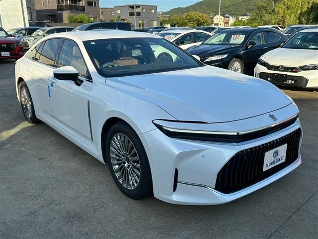 TOYOTA CROWN SEDAN HYBRID 2024 Image 31