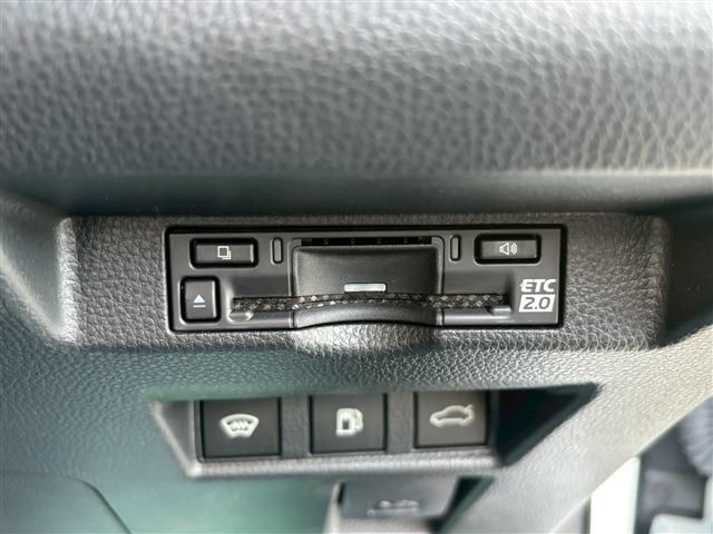 TOYOTA CROWN SEDAN HYBRID 2024 Image 31