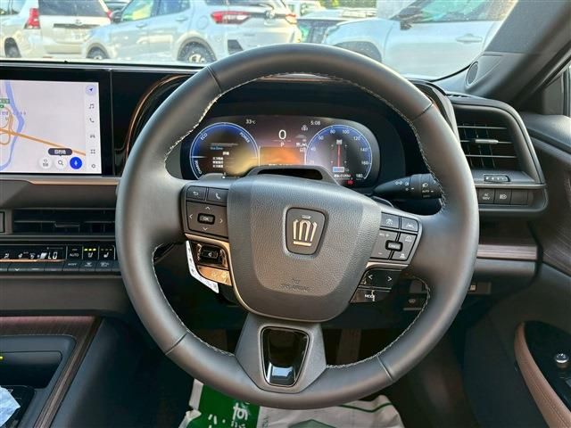 TOYOTA CROWN SEDAN HYBRID 2024 Image 31