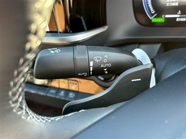 TOYOTA CROWN SEDAN HYBRID 2024 Image 31