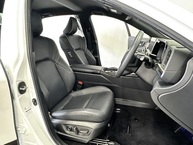 TOYOTA CROWN CROSSOVER 2022 Image 31