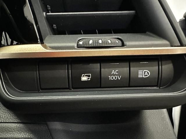 TOYOTA CROWN CROSSOVER 2022 Image 31