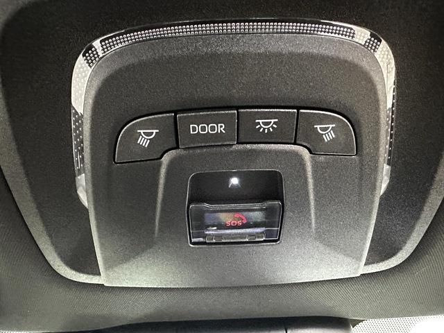 TOYOTA CROWN CROSSOVER 2022 Image 31