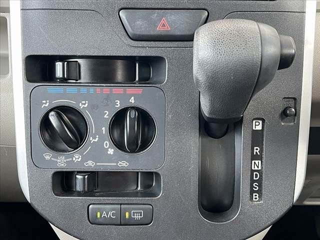 DAIHATSU TANTO 2016 Image 31