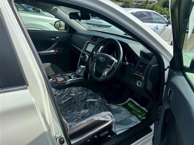 TOYOTA MARK X 2017 Image 31