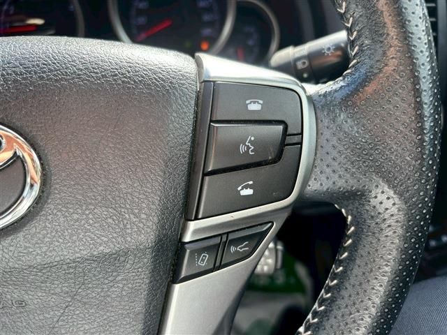 TOYOTA MARK X 2017 Image 31