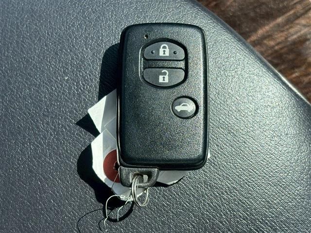 TOYOTA MARK X 2017 Image 31