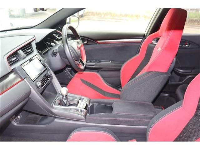 HONDA CIVIC HATCHBACK 2017 Image 31