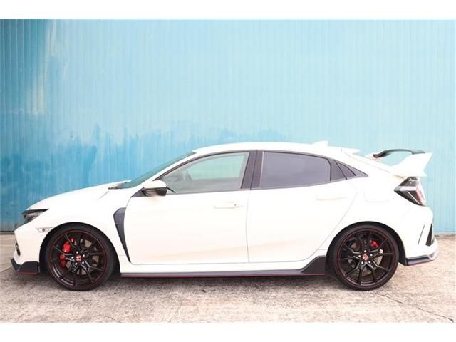 HONDA CIVIC HATCHBACK 2017 Image 31