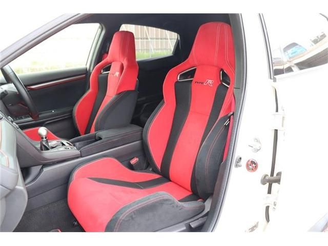 HONDA CIVIC HATCHBACK 2017 Image 31