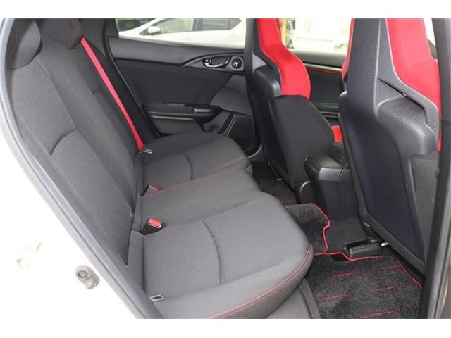 HONDA CIVIC HATCHBACK 2017 Image 31