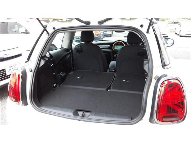 BMW MINI COOPER D 2018 Image 31