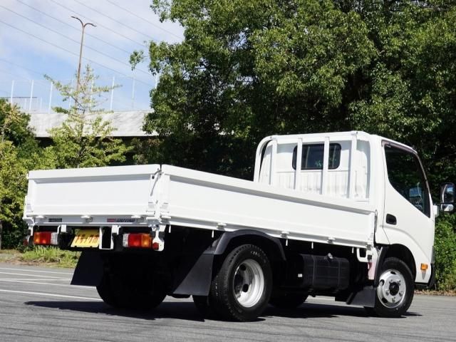 HINO DUTRO 2017 Image 31