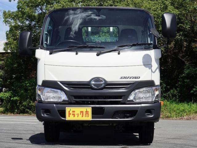 HINO DUTRO 2017 Image 31