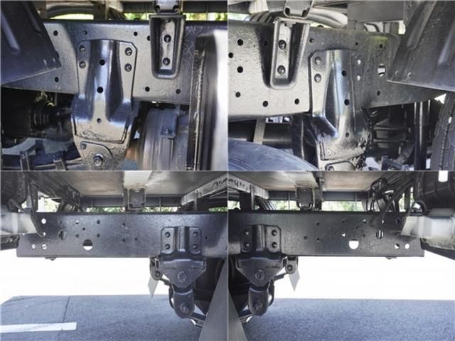 HINO DUTRO 2017 Image 31