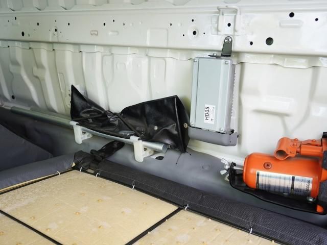 HINO DUTRO 2017 Image 31