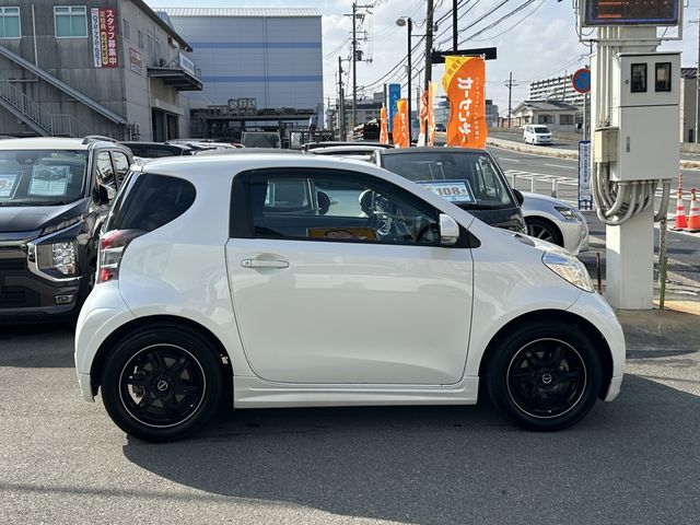 TOYOTA IQ 2010 Image 31