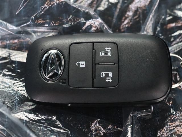 DAIHATSU TANTO CUSTOM 2024 Image 31