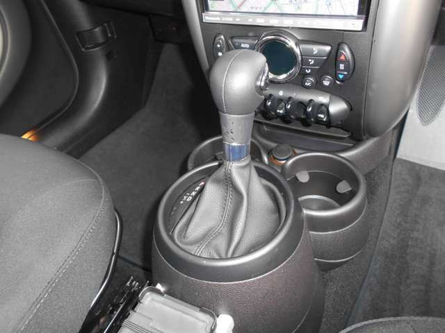 BMW MINI COOPER CROS 2014 Image 31