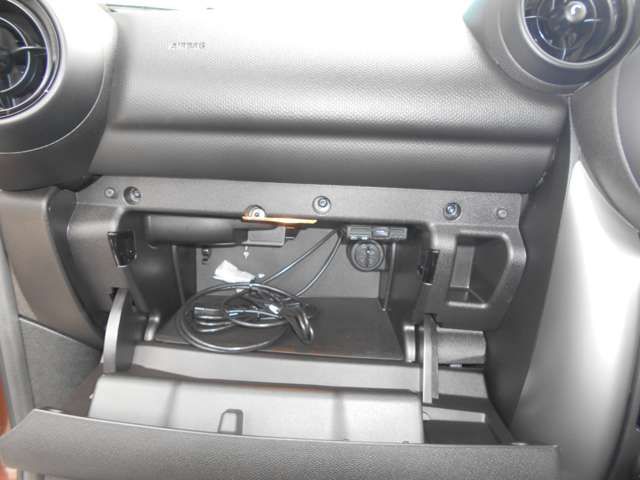 BMW MINI COOPER CROS 2014 Image 31