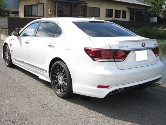 TOYOTA LEXUS LS600HL 2013 Image 31