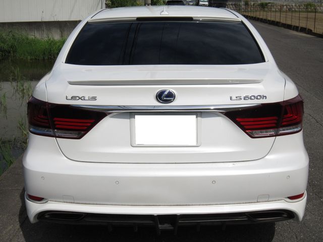 TOYOTA LEXUS LS600HL 2013 Image 31