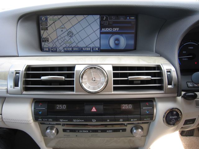 TOYOTA LEXUS LS600HL 2013 Image 31