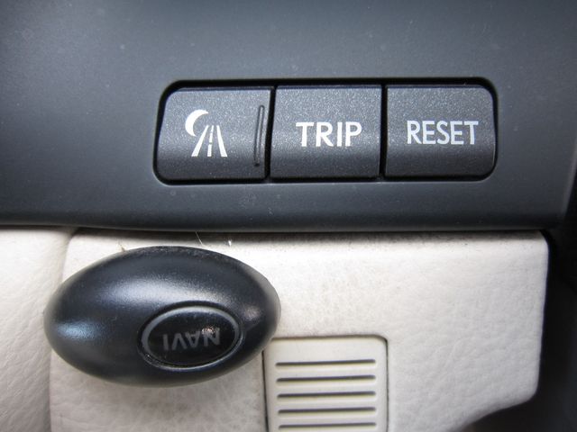 TOYOTA LEXUS LS600HL 2013 Image 31