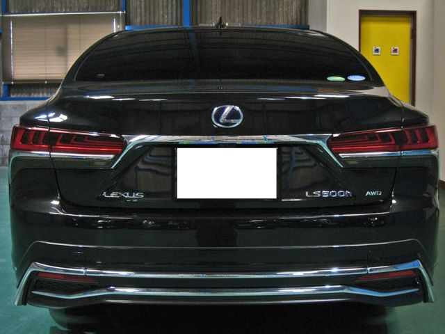TOYOTA LEXUS LS500H 4WD 2017 Image 31