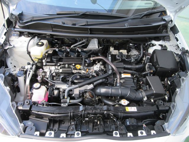 TOYOTA YARIS HYBRID 2020 Image 31