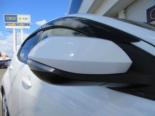 TOYOTA YARIS HYBRID 2020 Image 31